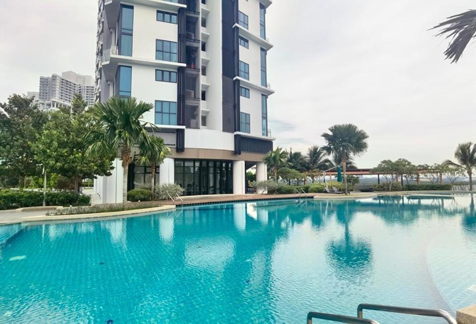 C1113 Almas Suites Galaxy Space Netflix By Stay Nusajaya  Exterior foto